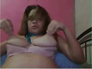 Brunette film porno  ...
